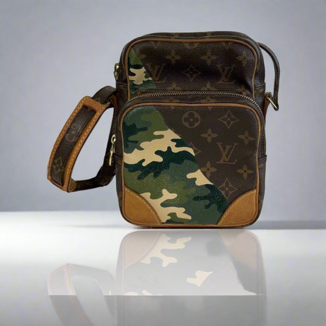 Authenticated Used Louis Vuitton LOUIS VUITTON Monogram Camouflage