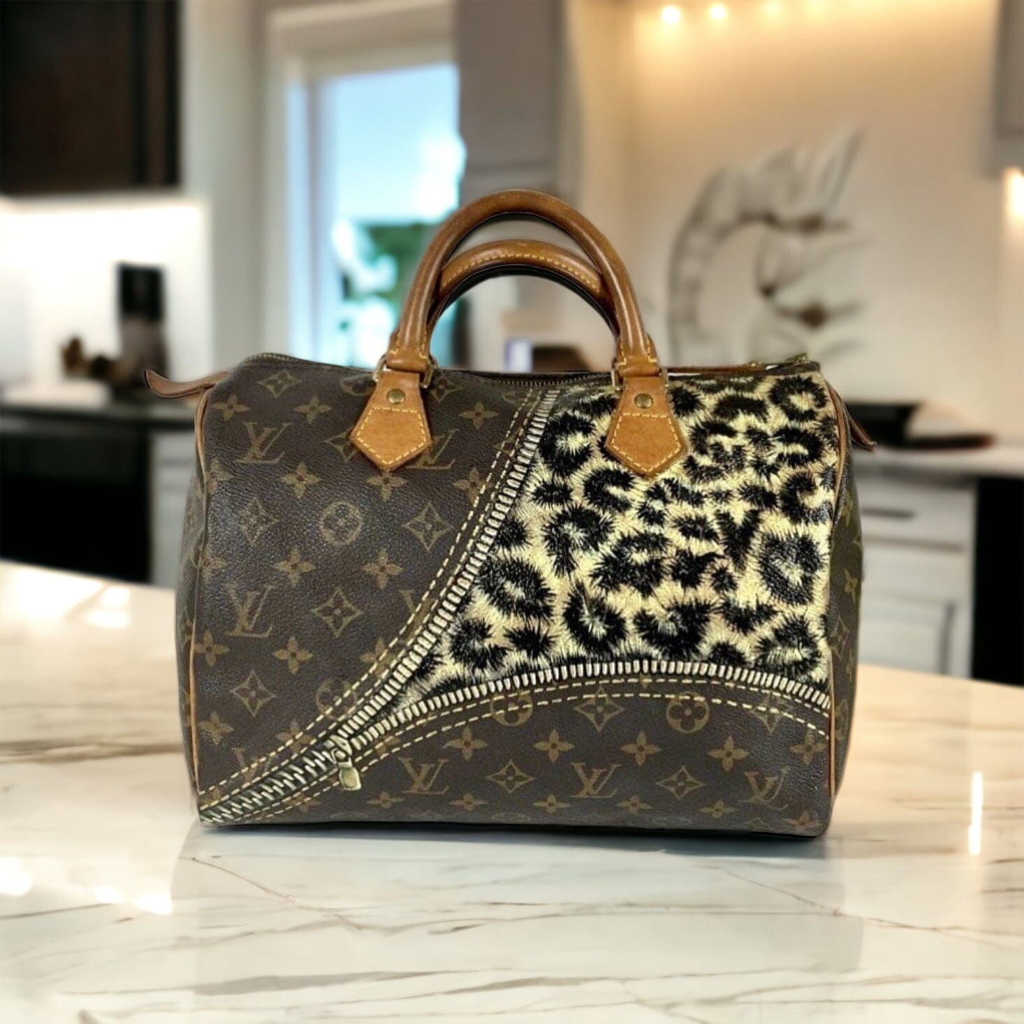 Detailed Metallic Unzipped Cheetah by New Vintage Handbags