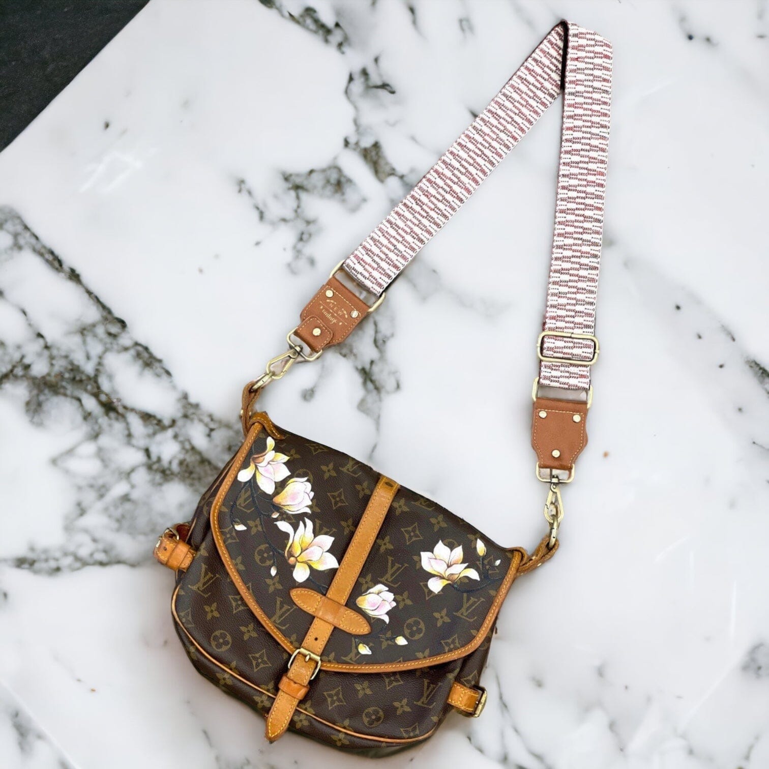 Louis Vuitton: Online Pre-Launch: The Saumur Handbag