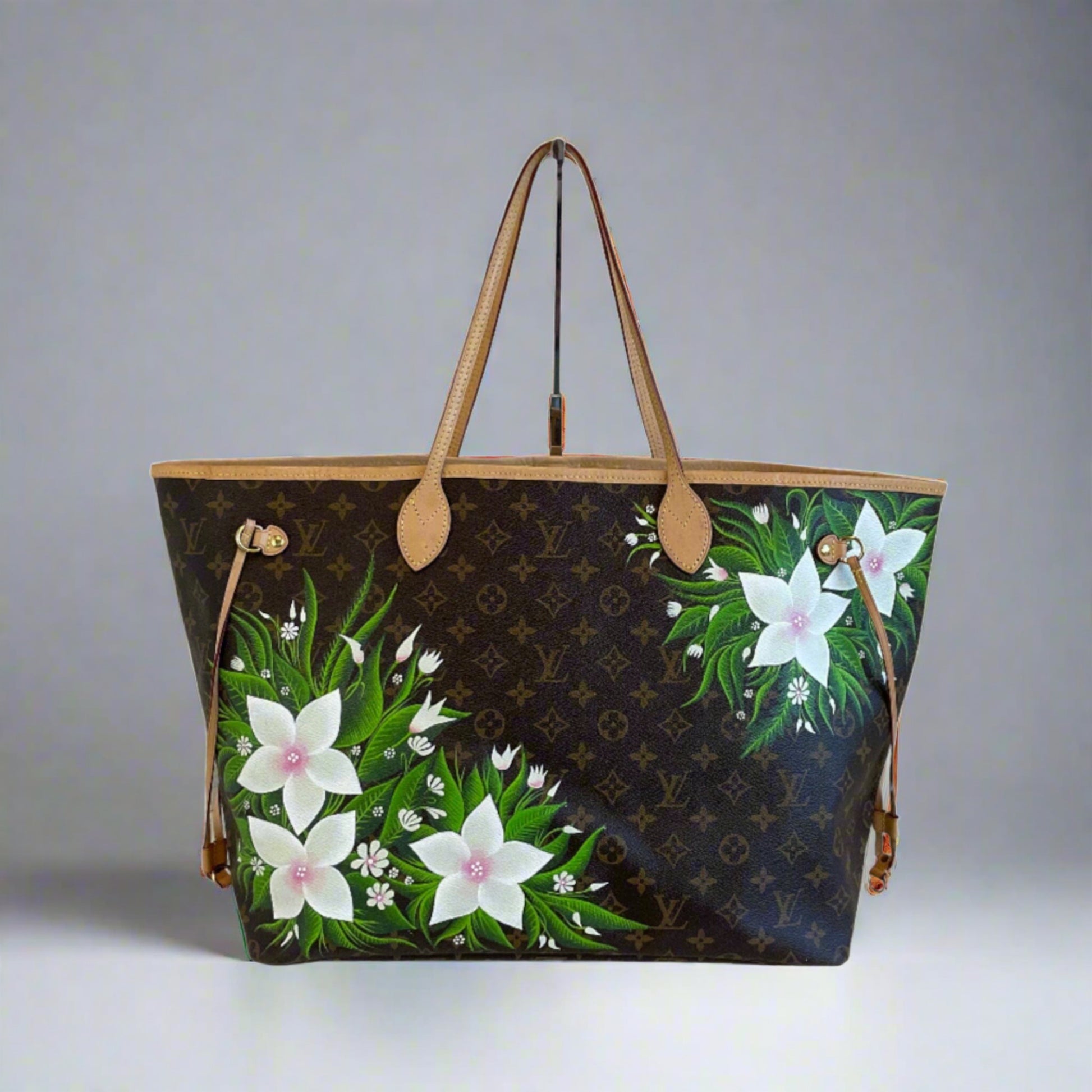 Shop Louis Vuitton NEVERFULL Flower Patterns Monogram Casual Style Calfskin  Leather (M21733) by Bellaris