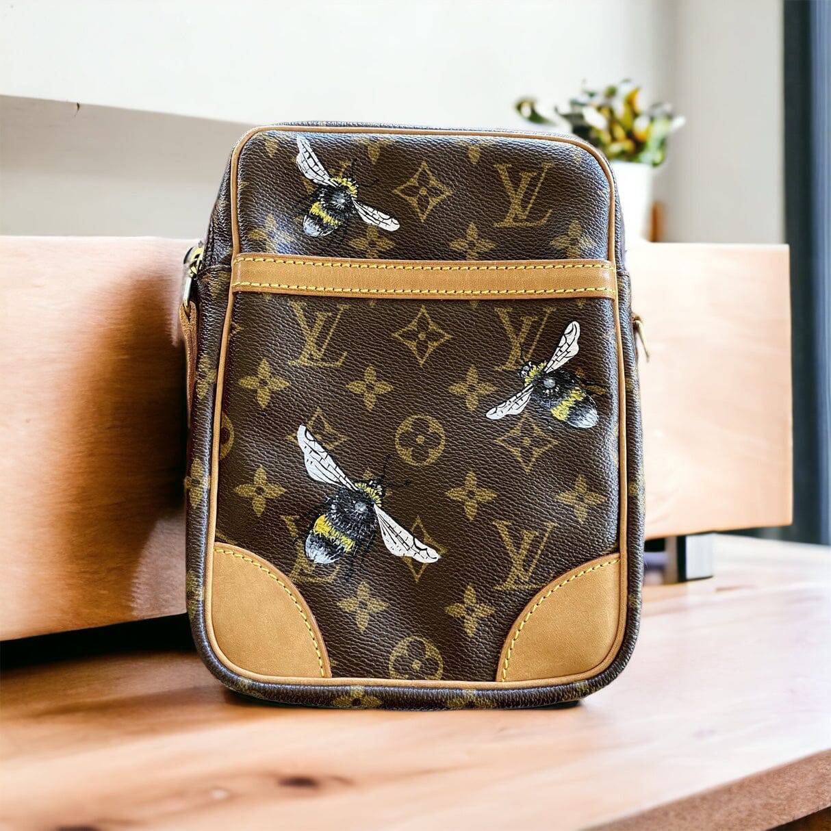 Louis vuitton bee bag sale