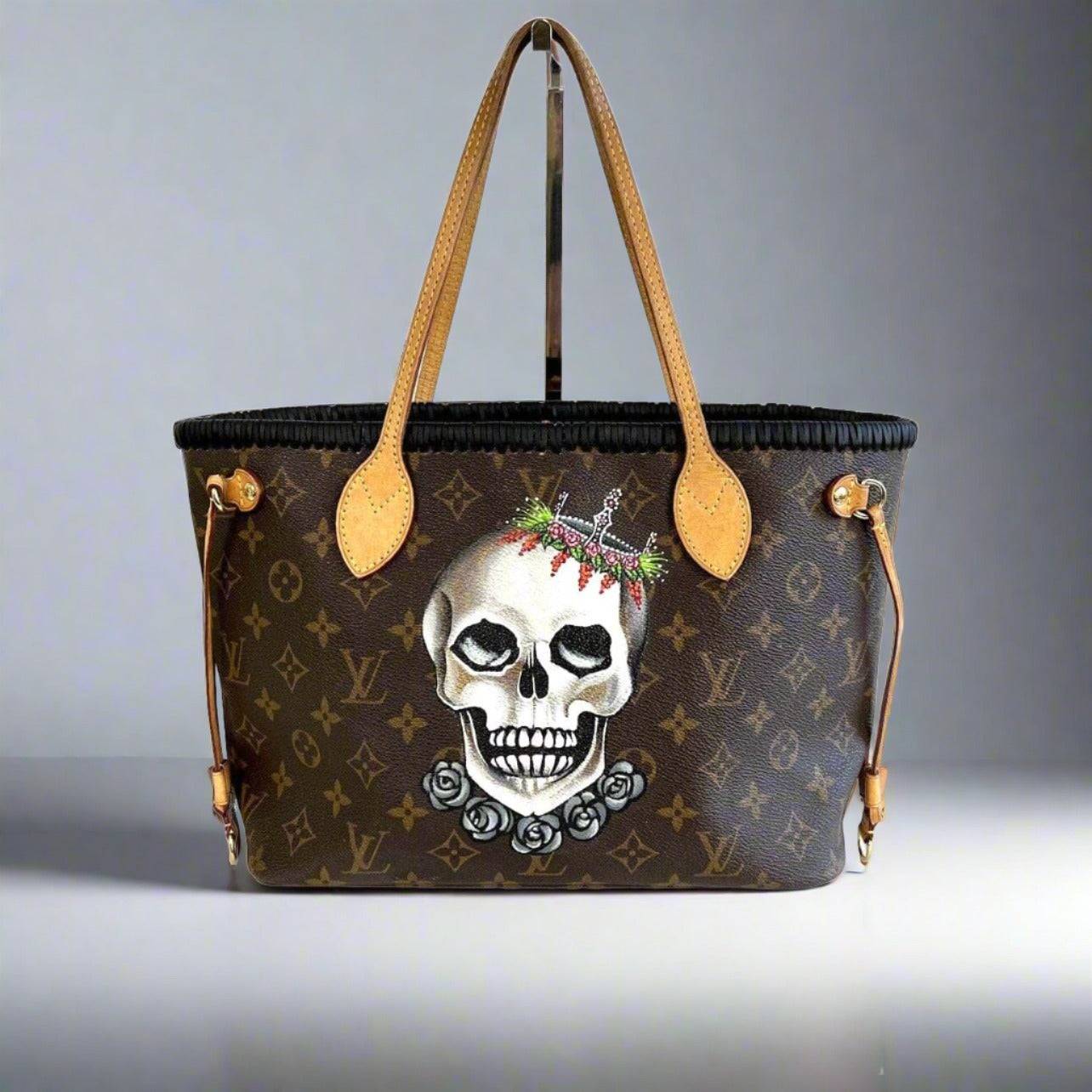 Custom handbag/purse fashion with skulls and gri